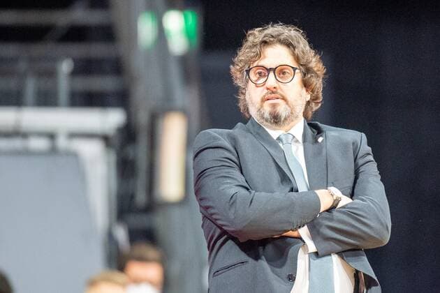 Head Coach Andrea Trinchieri (FC Bayern), FC Bayern Basketball vs. Baskonia Vitoria-Gasteiz, Euroleague, 23.12.2021 Muenchen Bayern Deutschland