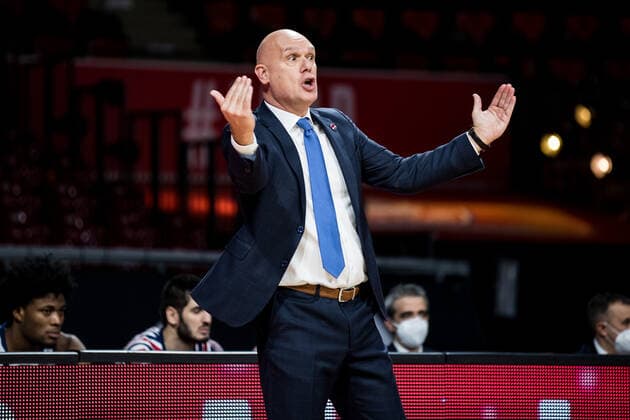 Turkish Airlines EuroLeague: FC Bayern Muenchen Basketball - Bitci Baskonia Vitoria-Gasteiz; 23.12.2021 Neven Spahija (Trainer BITCI Baskonia Vitoria-Gasteiz) Turkish Airlines EuroLeague: FC Bayern Muenchen Basketball - Bitci Baskonia Vitoria-Gasteiz; 23.12.2021; Audi Dome, Muenchen (Bayern) Copyright: xBEAUTIFULxSPORTS Wunderlx