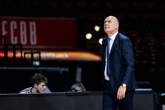 Turkish Airlines EuroLeague: FC Bayern Muenchen Basketball - Bitci Baskonia Vitoria-Gasteiz; 23.12.2021 Neven Spahija (Trainer BITCI Baskonia Vitoria-Gasteiz) Turkish Airlines EuroLeague: FC Bayern Muenchen Basketball - Bitci Baskonia Vitoria-Gasteiz; 23.12.2021; Audi Dome, Muenchen (Bayern) Copyright: xBEAUTIFULxSPORTS Wunderlx