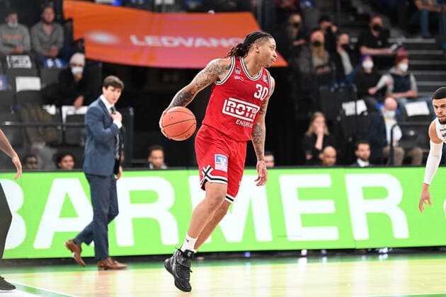 Basketball I Herren I Saison 2021-2022 I BBL I 13. Spieltag I Hamburg Towers - Jobstairs Gießen 46ers I 26.12.2021 Timeric Williams JR (30, JobStairs GIESSEN 46ers) Hamburg-Wilhelmsburg edel-optics.de Arena Hamburg Deutschland Copyright: xLobeca Schlikisx