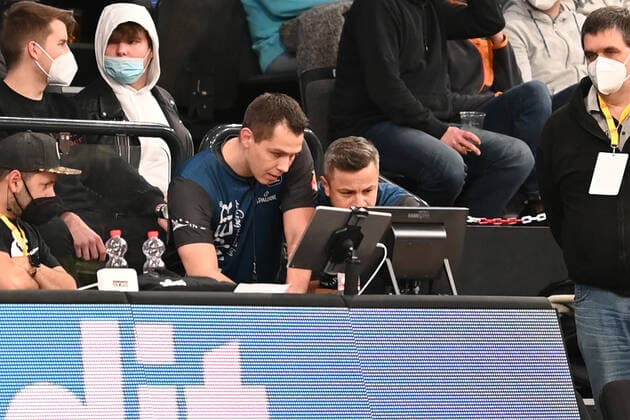 Basketball I Herren I Saison 2021-2022 I BBL I 13. Spieltag I Hamburg Towers - Jobstairs Gießen 46ers I 26.12.2021 Videoschiedsrichter Hamburg-Wilhelmsburg edel-optics.de Arena Hamburg Deutschland Copyright: xLobeca Schlikisx