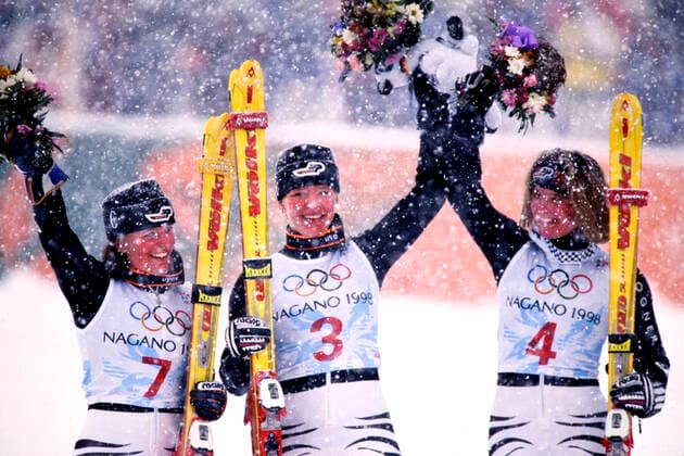 SEIZINGER Katja GER Olympiasiegerin in der Kombination mit ERTL Martina und GERG Hilde Olympische Winterspiele 1998 in Nagano Japan vom 07. - 22. 02 1998 am 17.02.1998 in Nagano *** SEIZINGER Katja GER Olympic Champion in the combination with ERTL Martina and GERG Hilde Olympic Winter Games 1998 in Nagano Japan from 07 22 02 1998 on 17 02 1998 in Nagano