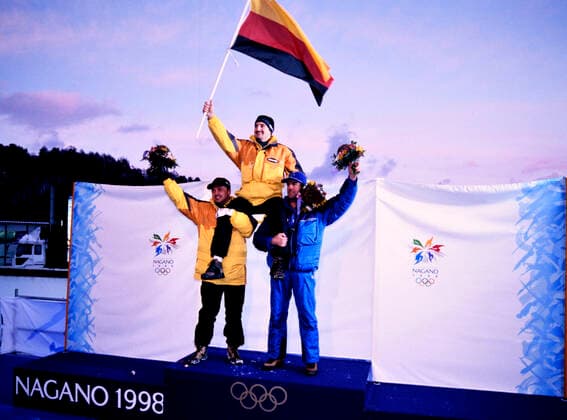 HACKL Georg Team GER Rodeln Olympiasieger mit MUELLER Jens und ZOEGGELER Armin Olympische Winterspiele 1998 in Nagano Japan vom 07. - 22. 02 1998 am 9. 02.1998 in Nagano *** HACKL Georg Team GER Luge Olympic Champion with MUELLER Jens and ZOEGGELER Armin Olympic Winter Games 1998 in Nagano Japan from 07 22 02 1998 on 9 02 1998 in Nagano