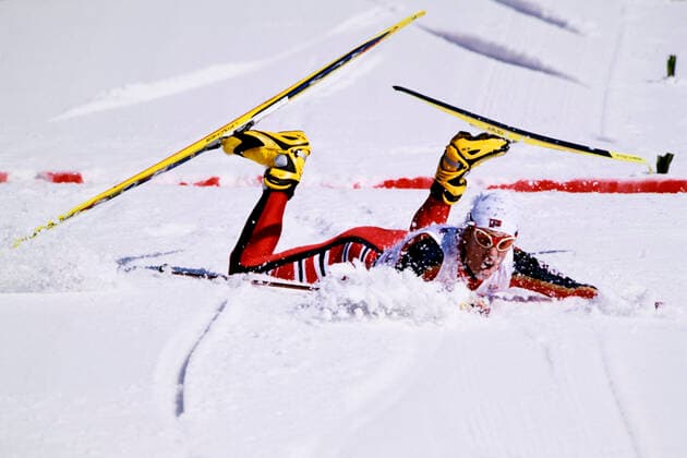 DAEHLIE Bjorn Team Norwegen im Ziel Olympiasieger 50 km der Maenner Olympische Winterspiele 1998 in Nagano Japan vom 07. - 22. 02 1998 am 22. 02.1998 in Nagano *** DAEHLIE Bjorn Team Norway at the finish line Olympic Champion 50 km men Olympic Winter Games 1998 in Nagano Japan from 07 22 02 1998 on 22 02 1998 in Nagano