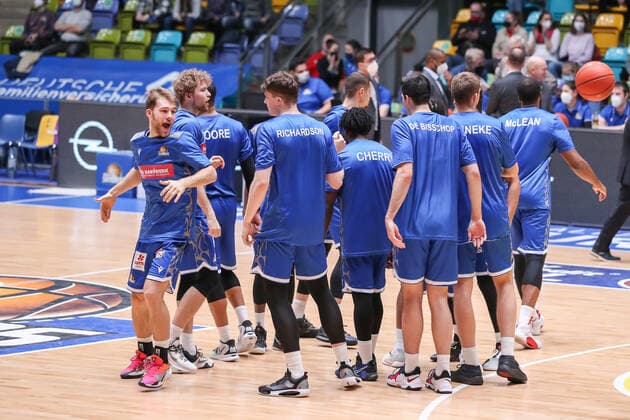 die Spieler von Fraport Skyliners, , GER,Basketball, BBL, Fraport Skyliners gegen Niners Chemnitz,27.12.2021, Frankfurt Copyright: xEibner-Pressefoto UlrichxScherbaumx EP_usm