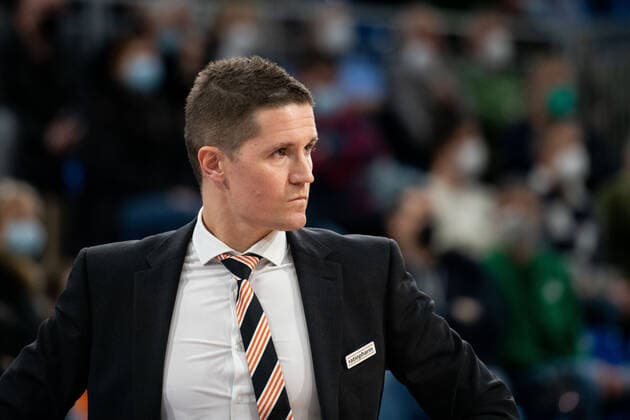 Jaka Lakovic (Ratiopharm Ulm, Headcoach) unzufrieden, GER, MLP Academics Heidelberg vs. Ratiopharm Ulm, 27.12.2021, 13. Spieltag easycredit Basketball Bundesliga, Spielzeit 2021 2022. GER, MLP Academics Heidelberg vs. Ratiopharm Ulm, 27.12.2021, 13. Spieltag easycredit Basketball Bundesliga, Spielzeit 2021 2022 Heidelberg Copyright: xEibner MichaelxMemmlerx EP_MMR
