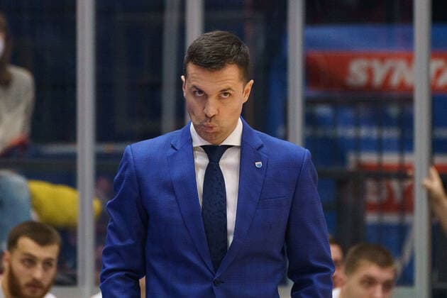 Igor Jovovic (Head Coach MBC), Syntainics MBC vs. Brose Bamberg, Basketball Bundesliga, Maenner, 2021 2022, 14. Spieltag, , 29.12.2021, Syntainics MBC vs. Brose Bamberg, Basketball Bundesliga, Maenner, 2021 2022, 14. Spieltag, , 29.12.2021, Weissenfels Copyright: xEibner-Pressefoto EckehardxSchulzx EP_EER