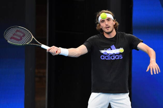 ATP, Tennis Herren CUP PRACTICE SESSION, Greece?s Stefanos Tsitsipas during an ATP Cup practice session at Ken Rosewall Arena, Sydney Olympic Park in Sydney, Thursday, December 30, 2021. ( NO ARCHIVING, EDITORIAL USE ONLY, NO USE IN BOOKS WITHOUT CONSENT SYDNEY NSW AUSTRALIA  Copyright: xMICKxTSIKASx 20211230001609777974