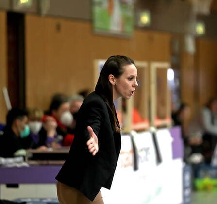 GSD zje123 Basketball Bundesliga Frauen Medical Instinct Veilchen BG74 - TK Hannover Luchse Hannovers Trainerin Sidney Parsons