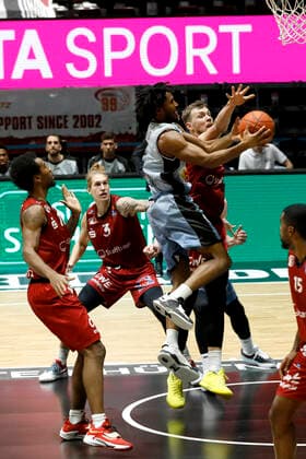 30.12.2021, easyCredit Basketball Bundesliga, BBL, Saison 2021 2022, Herren, Chemnitz Niners - HAKRO Merlins Crailsheim Terrell Harris, HAKRO Merlins Crailsheim Chemnitz Messe Chemnitz Sachsen Germany