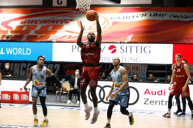30.12.2021, easyCredit Basketball Bundesliga, BBL, Saison 2021 2022, Herren, Chemnitz Niners - HAKRO Merlins Crailsheim Frantz Massenat, Niners Chemnitz Chemnitz Messe Chemnitz Sachsen Germany