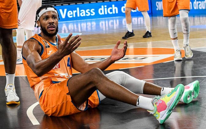 GER, BBL, ratiopharm ulm vs BG Göttingen Goettingen 30.12.2021, ratiopharm arena, Neu-Ulm, GER, BBL, ratiopharm ulm vs BG Göttingen Goettingen, im Bild Jaron Blossomgame (Ulm, 4)