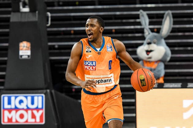 Sport Bilder des Tages GER, BBL, ratiopharm ulm vs BG Göttingen Goettingen 30.12.2021, ratiopharm arena, Neu-Ulm, GER, BBL, ratiopharm ulm vs BG Göttingen Goettingen, im Bild Semaj Christon (Ulm, 0)