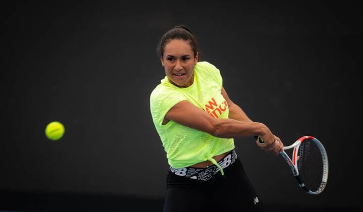 Mandatory Credit: Photo by Rob Prange Shutterstock (12674441bp) Heather Watson of Great Britain during practice ahead of the 2022 Adelaide International WTA, Tennis Damen 500 tennis tournament 2022 Adelaide International Pre-Tournament - 31 Dec 2021 2022 Adelaide International Pre-Tournament - 31 Dec 2021  Copyright: xRobxPrange Shutterstockx 12674441bp