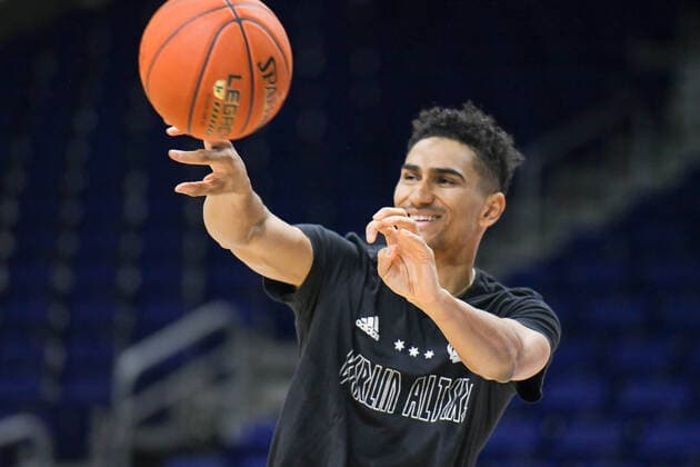 31.12.2021, xlakx, Basketball BBL Bundesliga, Alba Berlin - s.Oliver Würzburg emspor, v.l.Maodo Lo (Alba Berlin No.0) Berlin