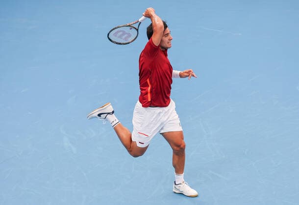 TENNIS ATP, Tennis Herren CUP, Cristian Garin of Team Chile hits a shot during his match against Roberto Bautista Agut of Team Spain during Day 1 of the ATP Cup tournament at Ken Rosewall Arena in Sydney, Saturday, January 1, 2022. ( NO ARCHIVING, EDITORIAL USE ONLY, NO USE IN BOOKS WITHOUT CONSENT SYDNEY NSW AUSTRALIA  Copyright: xDAVIDxGRAYx 20220101001610094685