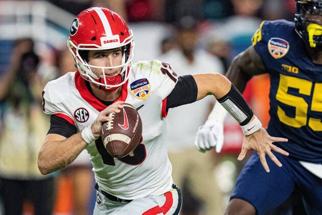 Georgia Bulldogs quarterback Stetson Bennett (13) plays during the Capital One Orange Bowl NCAA, College League, USA College Football Playoff game between Georgia and Michigan on Friday December 31, 2021 at Hard Rock Stadium in Miami Gardens, FL. CSM Miami Gardens United States of America - ZUMAc04_ 20211231_zaf_c04_152 Copyright: xJacobxKupfermanx