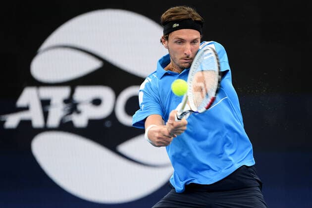 SYDNEY, AUSTRALIA - JANUARY 02: Arthur Rinderknech of France plays a backhand during the ATP, Tennis Herren Cup Tennis match between Roman Safiullin of Russia and Arthur Rinderknech of France at Ken Rosewall Arena on January 02, 2022 in Sydney, Australia. (Photo by Steven Markham Icon Sportswire) TENNIS: JAN 02 ATP Cup Sydney Icon2201020021