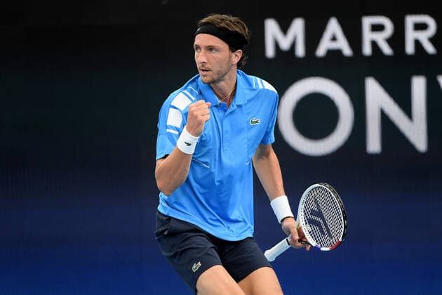 SYDNEY, AUSTRALIA - JANUARY 02: Arthur Rinderknech of France pumps his fist during the ATP, Tennis Herren Cup Tennis match between Roman Safiullin of Russia and Arthur Rinderknech of France at Ken Rosewall Arena on January 02, 2022 in Sydney, Australia. (Photo by Steven Markham Icon Sportswire) TENNIS: JAN 02 ATP Cup Sydney Icon2201020023