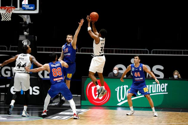 02.01.2022, easyCredit Basketball Bundesliga, BBL, Saison 2021 2022, Herren, Chemnitz Niners - Syntainics MBC Eric Washington, Niners Chemnitz Chemnitz Messe Chemnitz Sachsen Germany