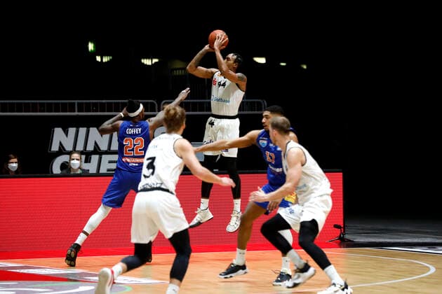 02.01.2022, easyCredit Basketball Bundesliga, BBL, Saison 2021 2022, Herren, Chemnitz Niners - Syntainics MBC Darion Atkins, Niners Chemnitz Chemnitz Messe Chemnitz Sachsen Germany