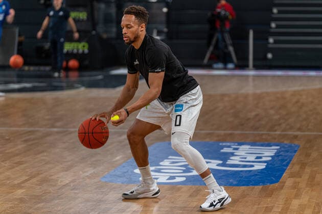 Jaylon Brown (Hamburg Towers 0) Hamburg Towers vs. ALBA Berlin, Basketball, Bundesliga, Hauptrunde, Spieltag 15, Saison 2021 2022, 02.01.2022 Marcel von Fehrn Hamburg Towers vs. ALBA Berlin, Basketball, Bundesliga, Hauptrunde, Spieltag 15, Saison 2021 2022, 02.01.2022 Hamburg Copyright: xEibnerxPressefoto MarcelxvonxFehrnx EP_MFN