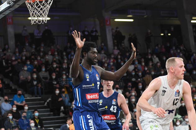 Basketball I Herren I Saison 2021-2022 I Bundesliga I 13. Spieltag I Hamburg Towers - ALBA Berlin I 02.01.2022 Christ Koumadje(21, ALBA Berlin) Hamburg edel-optics.de Arena Hamburg Deutschland Copyright: xLobeca AndreasxHannigx