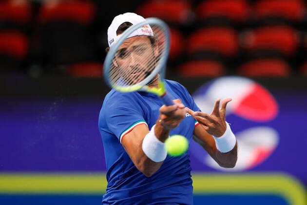 Matteo Berrettini of Team Italy plays a shot against Ugo Humbert of Team France during the ATP, Tennis Herren Cup at Qudos Bank Arena, Sydney Olympic Park Tennis Centre, Sydney, Australia on 4 January 2022. Copyright: xPeterxDovganx 30460228