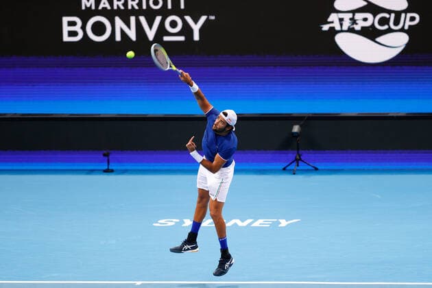 Matteo Berrettini of Team Italy serves against Ugo Humbert of Team France during the ATP, Tennis Herren Cup at Qudos Bank Arena, Sydney Olympic Park Tennis Centre, Sydney, Australia on 4 January 2022. Copyright: xPeterxDovganx 30460240