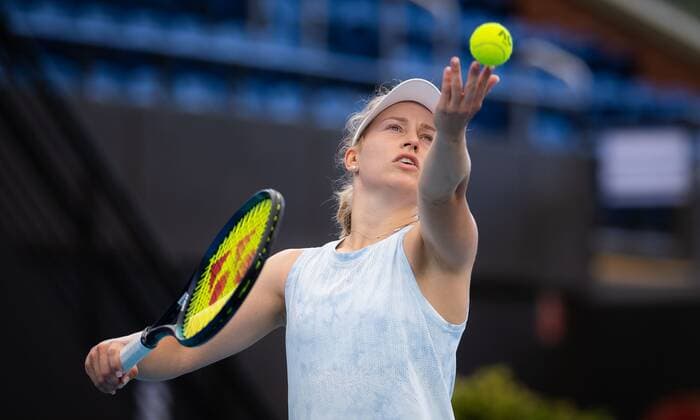 Mandatory Credit: Photo by Rob Prange Shutterstock (12683870cx) Daria Saville of Australia in action during the first round of the 2022 Adelaide International WTA, Tennis Damen 500 tennis tournament Adelaide International, Tennis, Memorial Drive Tennis Centre, Adelaide, Australia - 04 Jan 2022 Adelaide International, Tennis, Memorial Drive Tennis Centre, Adelaide, Australia - 04 Jan 2022  Copyright: xRobxPrange Shutterstockx 12683870cx
