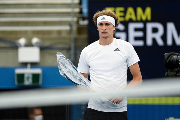 SYDNEY, AUSTRALIA - JANUARY 04: Alexander Zverev of Germany walks to the net during the ATP, Tennis Herren Cup Tennis match between Alexander Zverev of Germany and Taylor Fritz of USA at Ken Rosewall Arena on January 04, 2022 in Sydney, Australia. (Photo by Steven Markham Icon Sportswire) TENNIS: JAN 04 ATP Cup Sydney Icon2201040072