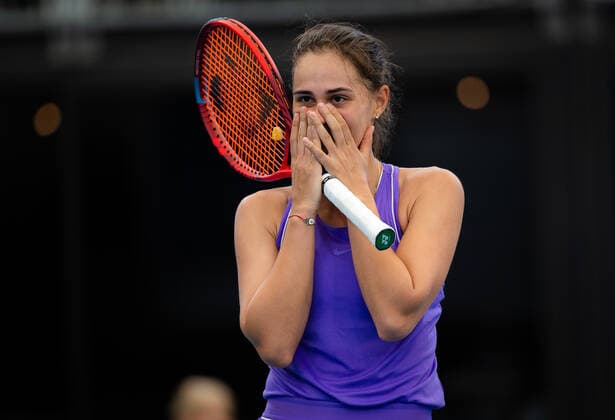 January 4, 2022, ADELAIDE, AUSTRALIA: Anastasia Gasanova of Russia in action during the first round of the 2022 Adelaide International WTA, Tennis Damen 500 tennis tournament against Elina Svitolina of Ukraine ADELAIDE AUSTRALIA - ZUMAa181 20220104_zaa_a181_079 Copyright: xRobxPrangex