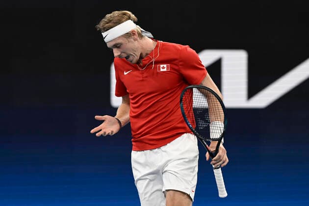 4th January 2022: Ken Rosewall Arena, Sydney Olympic Park, Sydney, Australia; ATP, Tennis Herren Cup tennis tournament, Day 4 Canada versus Great Britain; Denis Shapovalov of Team Canada reacts after losing a point to Daniel Evans of Team Great Britain  ActionPlus12353134 NigelxOwen