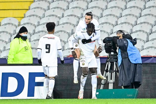 Sport Bilder des Tages joie des joueurs du LOSc apres le second but de Amadou Onana (Losc) FOOTBALL : RC Lens vs LOSC - 1 16e coupe de France - 04 01 2022 JBAutissier Panoramic 