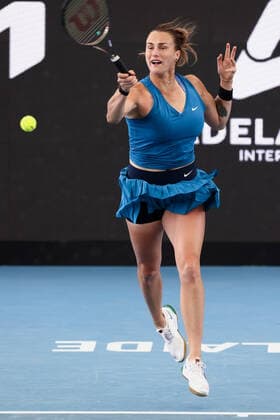 ADELAIDE, AUSTRALIA - JANUARY 05: Aryna Sabalenka of Belarus plays a forehand during the WTA, Tennis Damen singles match between Kaja Juvan of Slovenia and Aryna Sabalenka of Belarus on day three of the Adelaide International tennis tournament at Memorial Drive on January 05, 2022 in Adelaide, Australia. (Photo by Peter Mundy Speed Media Icon Sportswire) TENNIS: JAN 05 Adelaide International Icon220105029
