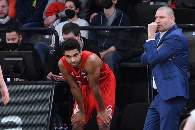Basketball I Herren I Saison 2021-2022 I Bundesliga I 12. Spieltag I Hamburg Towers - brose bamberg I 05.01.2022 Oren Amiel (Headcoach, brose bamberg) Hamburg edel-optics.de Arena Hamburg Deutschland Copyright: xLobeca AndreasxHannigx