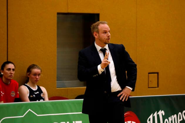 05.01.2022, Damen Basketball, DBBL Pokal, Viertelfinal, Saison 2021 2022, Damen, Chemcats Chemnitz - Rheinland Lions Mario Zurkowski (Trainer), Rheinland Lions Chemnitz Sporthalle am Schlossteich Sachsen Germany
