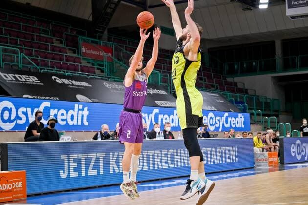 medi bayreuth - BG Goettingen , Basketball, Bundesliga, BBL, Spieltag 2, Spielzeit 2021 2022, 05.01.2022, medi bayreuth - BG Goettingen , Basketball, Bundesliga, BBL, Spieltag 2, Spielzeit 2021 2022, 05.01.2022, Foto: EIBNER Thorsten Ochs Bayreuth Copyright: xEibner-Pressefoto ThorstenxOchsx EP_TOS