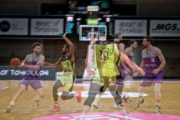 Sport Bilder des Tages medi bayreuth - BG Goettingen , Basketball, Bundesliga, BBL, Spieltag 2, Spielzeit 2021 2022, 05.01.2022, medi bayreuth - BG Goettingen , Basketball, Bundesliga, BBL, Spieltag 2, Spielzeit 2021 2022, 05.01.2022, Foto: EIBNER Thorsten Ochs Bayreuth Copyright: xEibner-Pressefoto ThorstenxOchsx EP_TOS