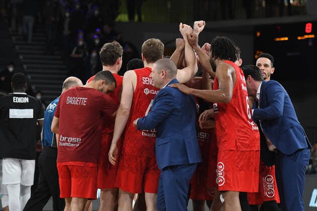 Basketball I Herren I Saison 2021-2022 I Bundesliga I 12. Spieltag I Hamburg Towers - brose bamberg I 05.01.2022 Jubel Hamburg edel-optics.de Arena Hamburg Deutschland Copyright: xLobeca AndreasxHannigx