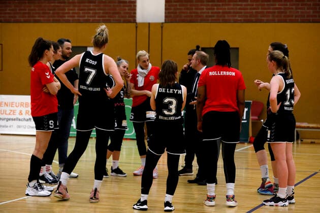 05.01.2022, Damen Basketball, DBBL Pokal, Viertelfinal, Saison 2021 2022, Damen, Chemcats Chemnitz - Rheinland Lions Mannschaft der Rheinland Lions Chemnitz Sporthalle am Schlossteich Sachsen Germany