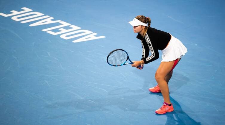Mandatory Credit: Photo by Rob Prange Shutterstock (12683873ep) Sofia Kenin of the United States in action during the second round at the 2022 Adelaide International WTA, Tennis Damen 500 tennis tournament Adelaide International, Tennis, Memorial Drive Tennis Centre, Adelaide, Australia - 06 Jan 2022 Adelaide International, Tennis, Memorial Drive Tennis Centre, Adelaide, Australia - 06 Jan 2022  Copyright: xRobxPrange Shutterstockx 12683873ep