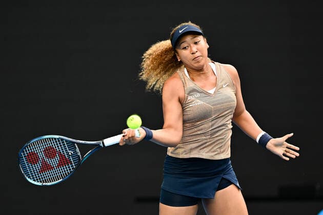 Sport Bilder des Tages January 6, 2022: Naomi Osaka of Japan in action against Marina Zanevska of Belgium during their second round women s singles match at the WTA, Tennis Damen Melbourne Summer Set tennis tournament ahead of the Australian Open Grand Slam in Melbourne, Australia. Cal Media. Osaka won 6:1 6:1 Melbourne Australia - ZUMAc04_ 20220106_zaf_c04_002 Copyright: xSydneyxLowx
