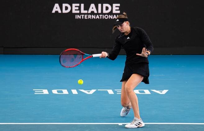 Mandatory Credit: Photo by Rob Prange Shutterstock (12683874f) Elena Rybakina of Kazakhstan in action during the quarterfinal at the 2022 Adelaide International WTA, Tennis Damen 500 tennis tournament Adelaide International, Tennis, Memorial Drive Tennis Centre, Adelaide, Australia - 07 Jan 2022 Adelaide International, Tennis, Memorial Drive Tennis Centre, Adelaide, Australia - 07 Jan 2022  Copyright: xRobxPrange Shutterstockx 12683874f