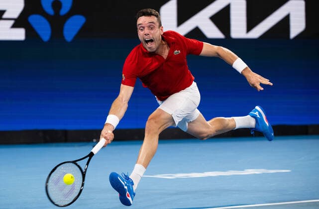 TENNIS ATP, Tennis Herren CUP, Roberto Bautista Agut of Team Spain in action during his Semi-Final match against Hubert Hurkacz of Team Poland on Day 7 of the ATP Cup tennis tournament at the Ken Rosewall Arena in Sydney, Friday, January 7, 2022. ( NO ARCHIVING, EDITORIAL USE ONLY, NO USE IN BOOKS WITHOUT CONSENT SYDNEY NSW AUSTRALIA  Copyright: xJAMESxGOURLEYx 20220107001611499462