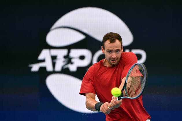 TENNIS ATP, Tennis Herren CUP, Russia?s Roman Safiullin plays a shot during his semi-finals match against Canada?s Denis Shapovalov on Day 8 of the ATP Cup tennis tournament at Qudos Bank Arena in Sydney, Saturday, January 8, 2022. ( NO ARCHIVING, EDITORIAL USE ONLY, NO USE IN BOOKS WITHOUT CONSENT SYDNEY NSW AUSTRALIA  Copyright: xMICKxTSIKASx 20220108001611691568