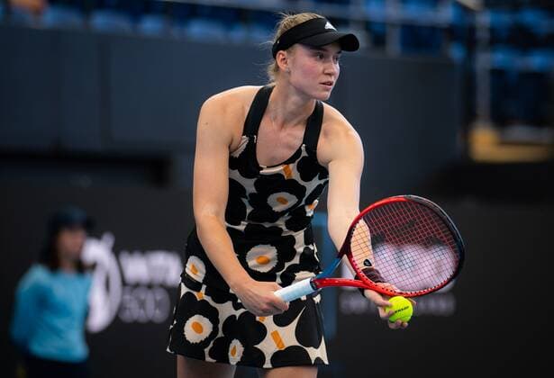 Mandatory Credit: Photo by Rob Prange Shutterstock (12683876f) Elena Rybakina of Kazakhstan in action during the final of the 2022 Adelaide International WTA, Tennis Damen 500 tennis tournament Adelaide International, Tennis, Memorial Drive Tennis Centre, Adelaide, Australia - 09 Jan 2022 Adelaide International, Tennis, Memorial Drive Tennis Centre, Adelaide, Australia - 09 Jan 2022  Copyright: xRobxPrange Shutterstockx 12683876f