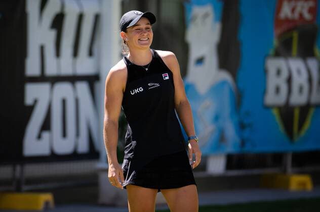 Mandatory Credit: Photo by Rob Prange Shutterstock (12683876t) Ashleigh Barty of Australia warms up before the final of the 2022 Adelaide International WTA, Tennis Damen 500 tennis tournament Adelaide International, Tennis, Memorial Drive Tennis Centre, Adelaide, Australia - 09 Jan 2022 Adelaide International, Tennis, Memorial Drive Tennis Centre, Adelaide, Australia - 09 Jan 2022  Copyright: xRobxPrange Shutterstockx 12683876t