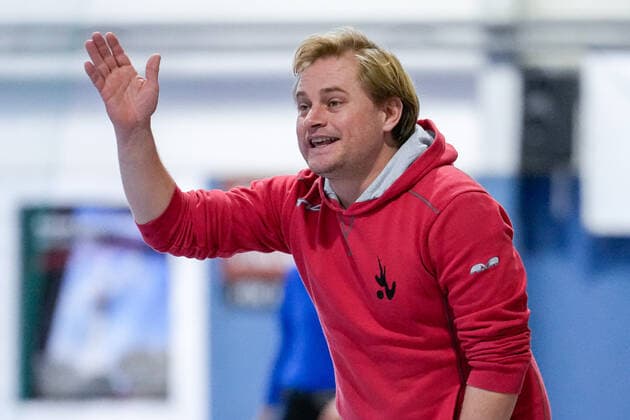 Carsten-Felix Müller (Calle Müller, Trainer, Cheftrainer, TSVMH), gibt Anweisungen, gestikuliert, mit den Armen gestikulieren, Einzelbild, Aktion, Action, 09.01.2022, Mannheim (Deutschland), Hallenhockey, 1. Bundesliga Süd, Damen, TSV Mannheim - Bietigheimer HTC