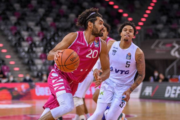 easyCredit BBL, Telekom Baskets Bonn vs. Hamburg Towers, 09.01.2022 Jeremy Morgan (Telekom Baskets Bonn, 20), easyCredit BBL, Telekom Baskets Bonn vs. Hamburg Towers am 09.01.2022 im Telekom Dome Bonn, Bonn (Nordrhein-Westfalen) Copyright: xBEAUTIFULxSPORTS Mueller-Laschetx